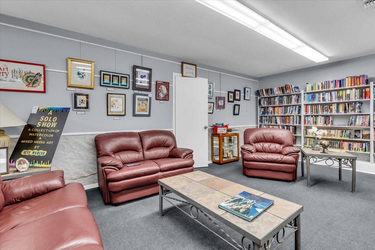 RIVER ISLES - Residential