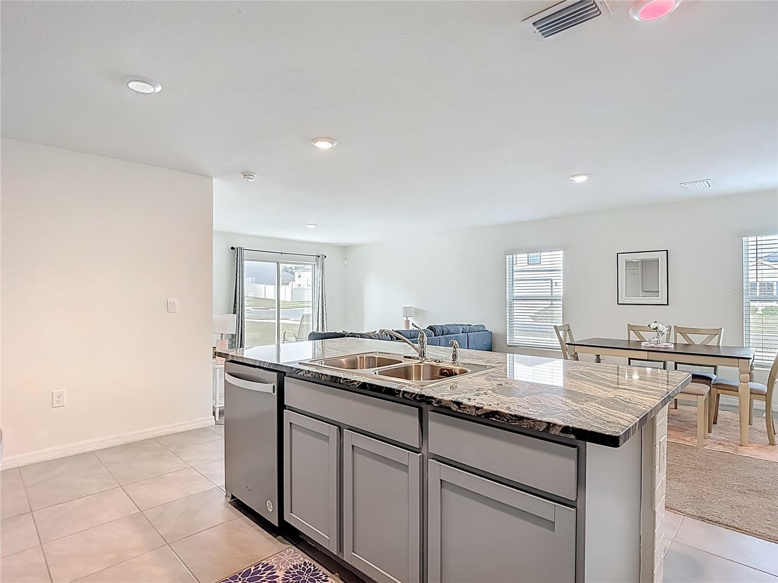 ZEPHYR LAKES SUB - Residential