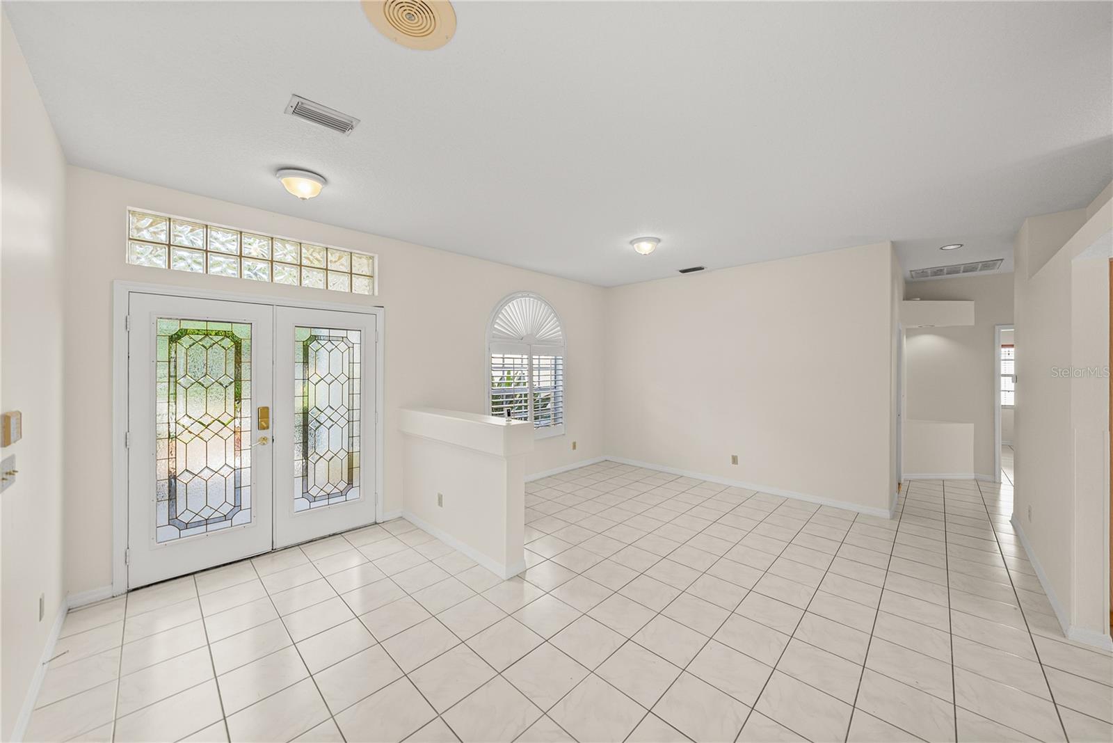 LAKE BERNADETTE - Residential