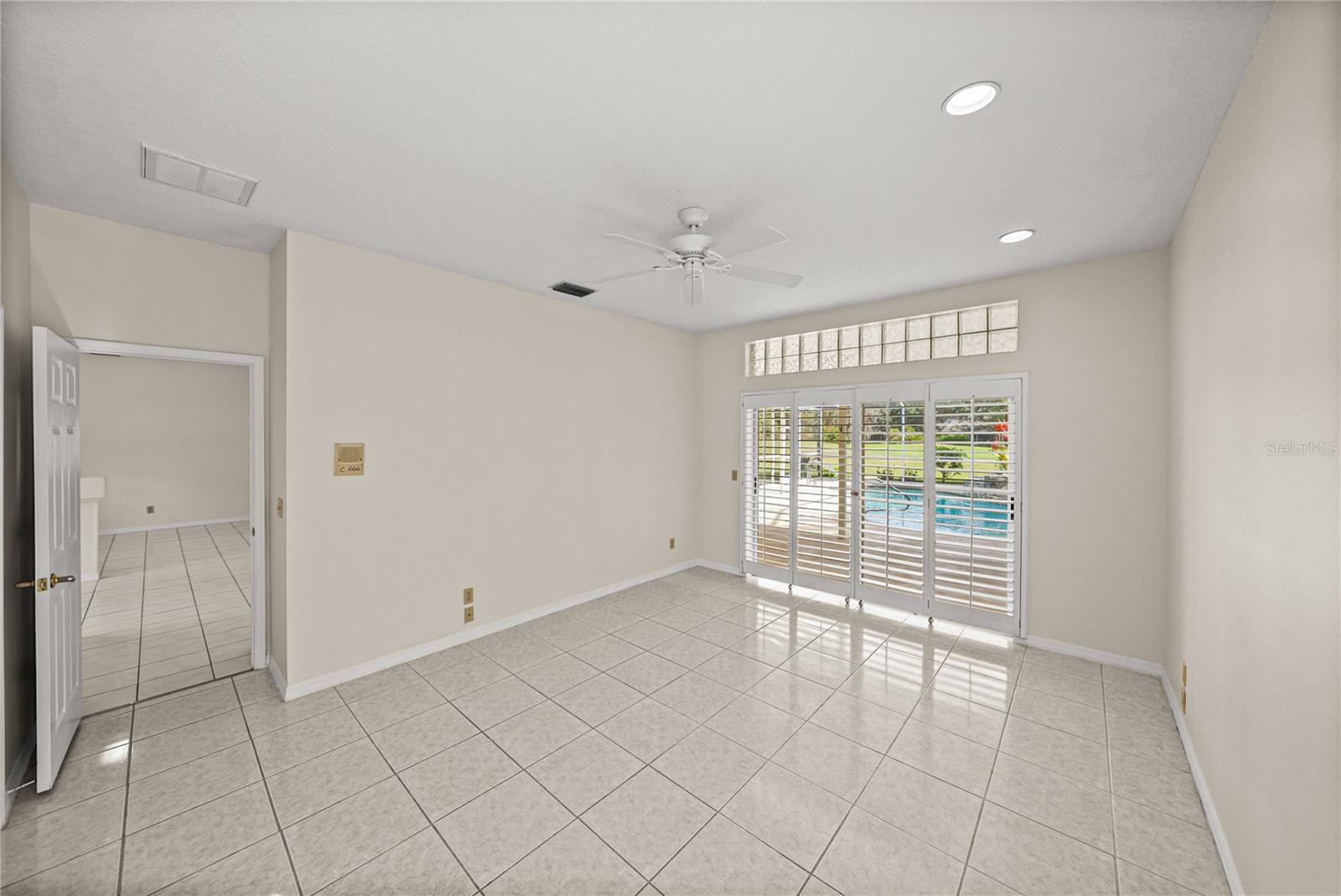 LAKE BERNADETTE - Residential