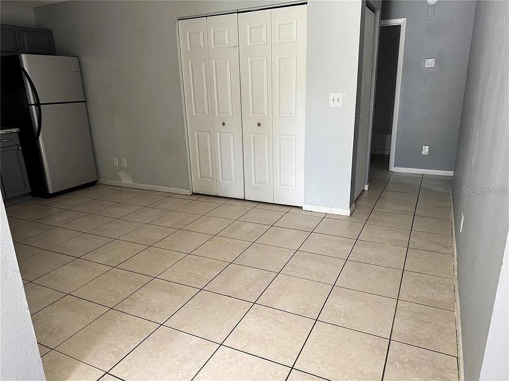 LINNWOOD PARK - Residential Lease