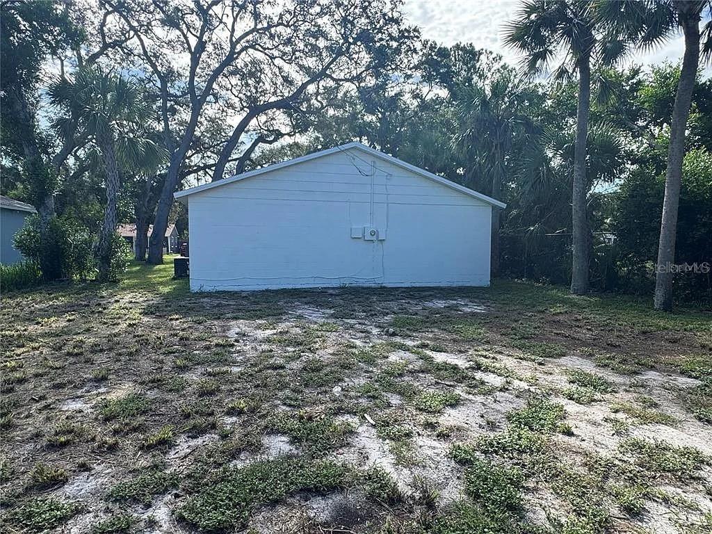 LINNWOOD PARK - Residential Lease