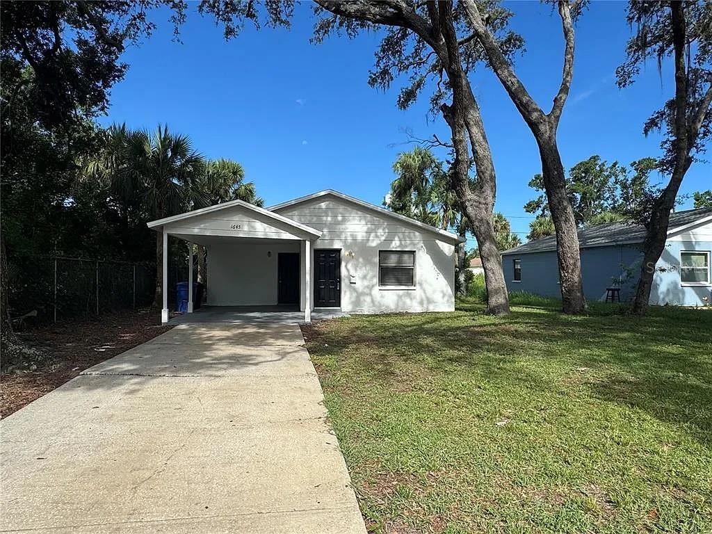 LINNWOOD PARK - Residential Lease