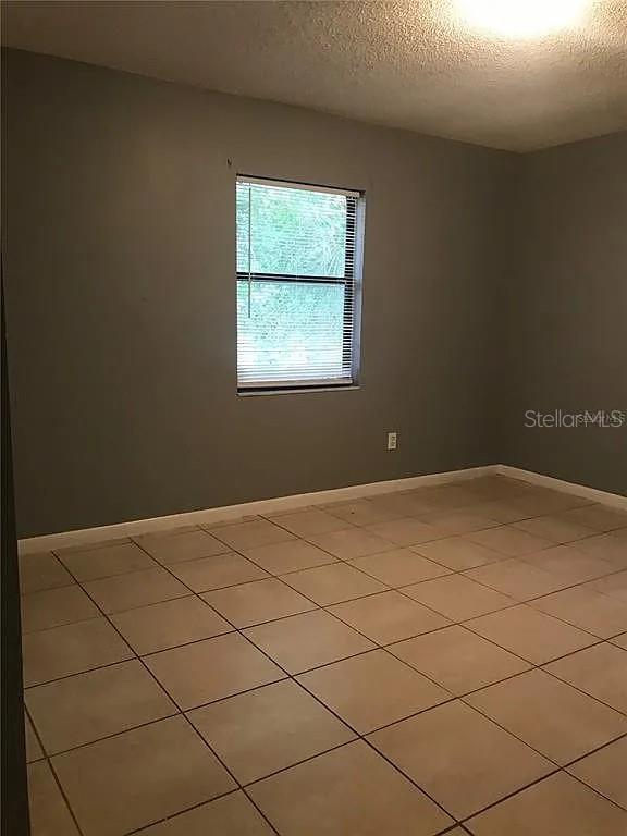 LINNWOOD PARK - Residential Lease