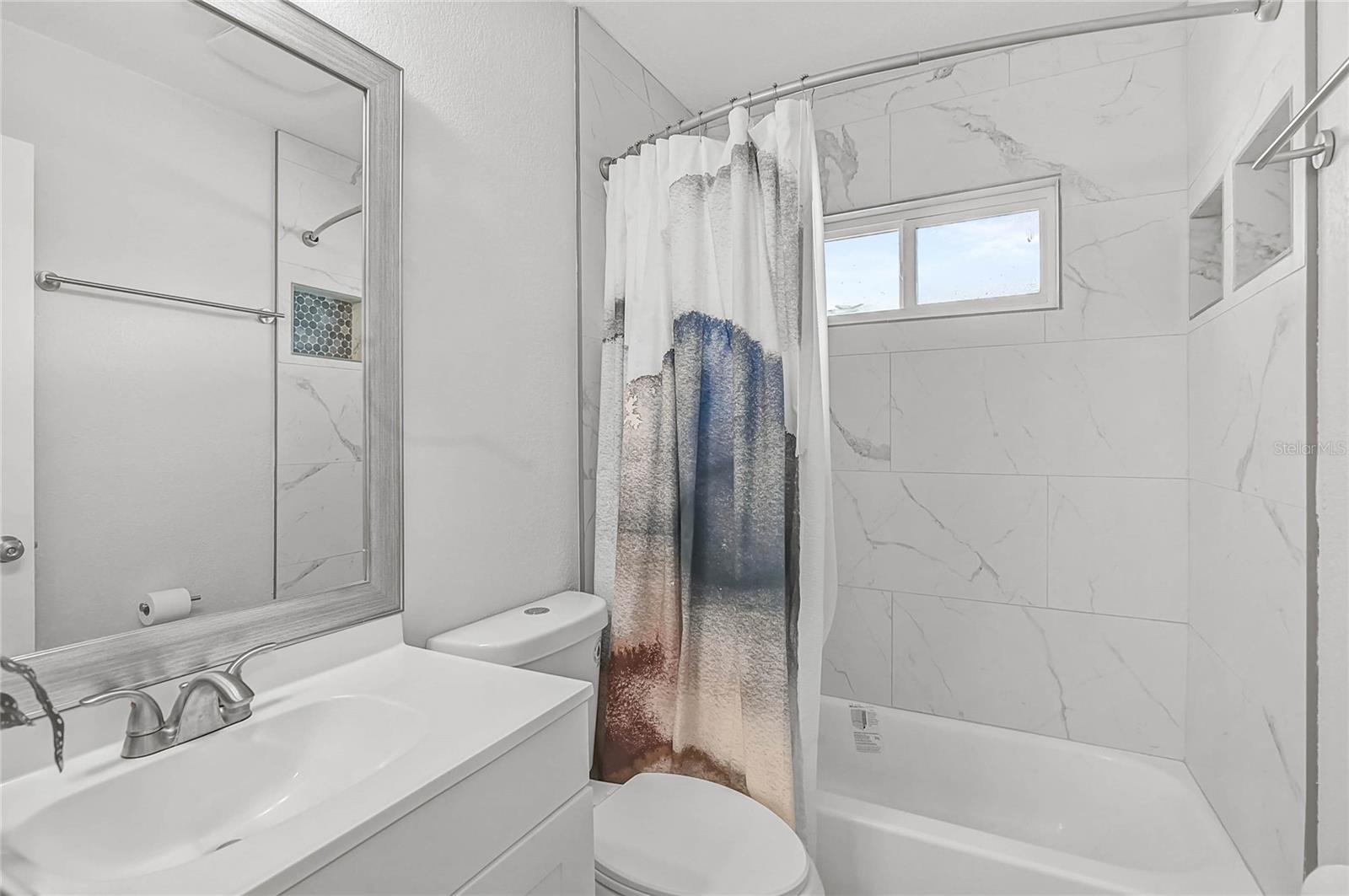 SOUTH VENICE - Residential