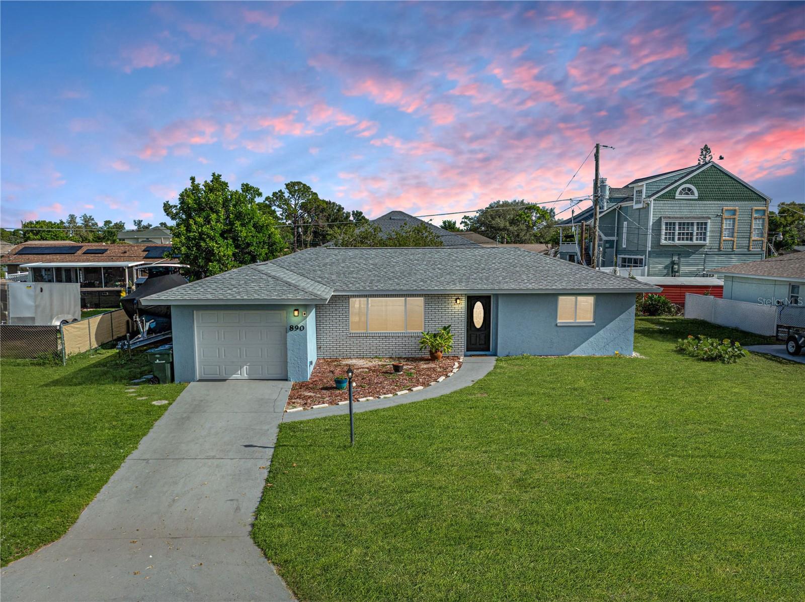 SOUTH VENICE - Residential