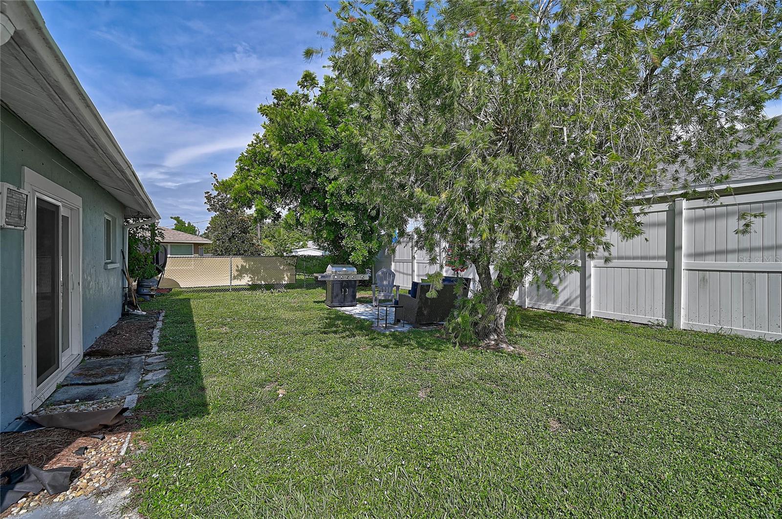 SOUTH VENICE - Residential