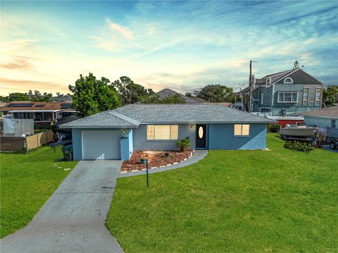 Photo of 890 Ponderosa Road, Venice, FL 34293 (MLS # N6140388)