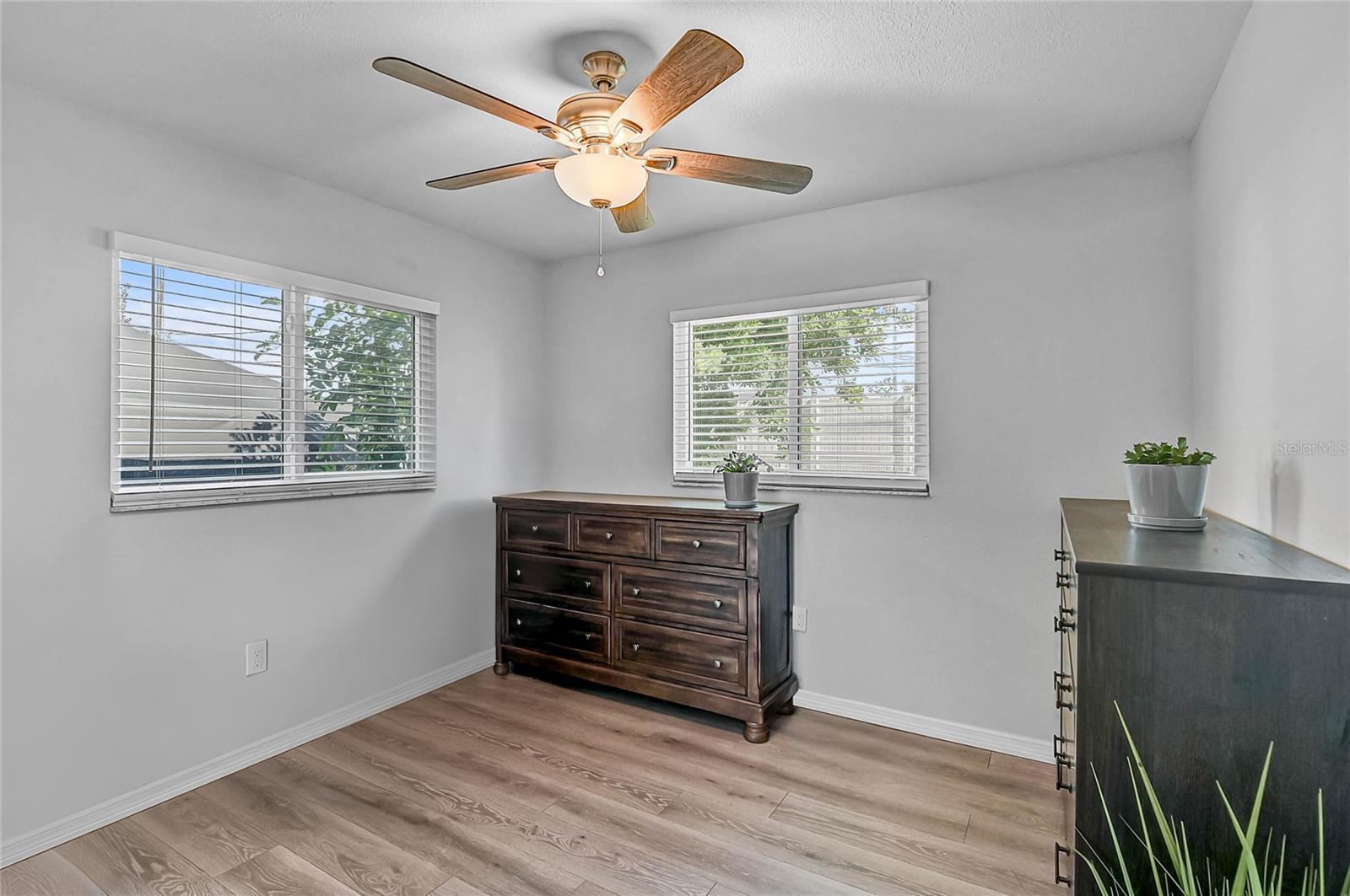 SOUTH VENICE - Residential