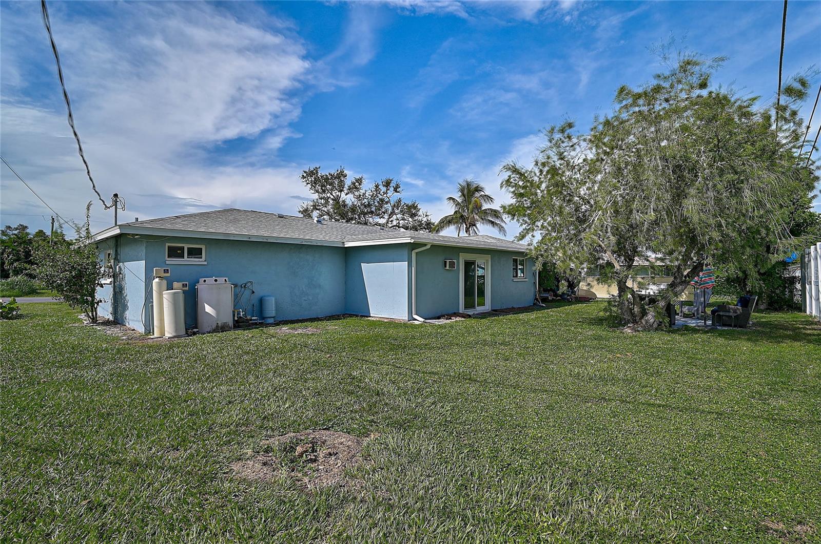 SOUTH VENICE - Residential