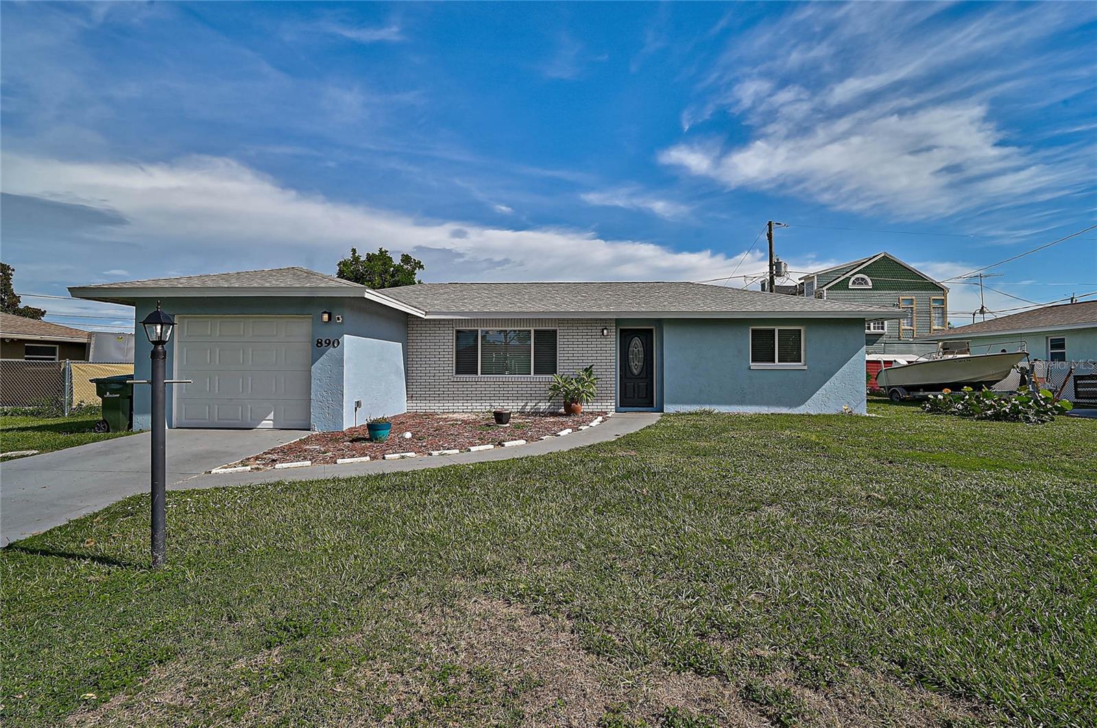 SOUTH VENICE - Residential