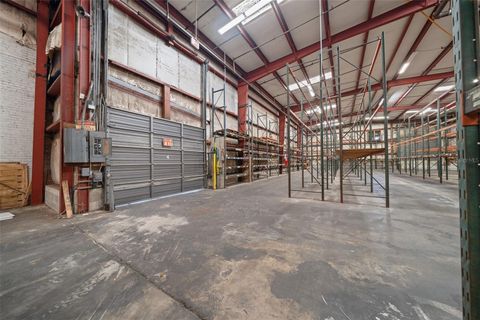 Tiny photo for 506 SE 3rd Avenue, Ocala, FL 34471 (MLS # OM721348)