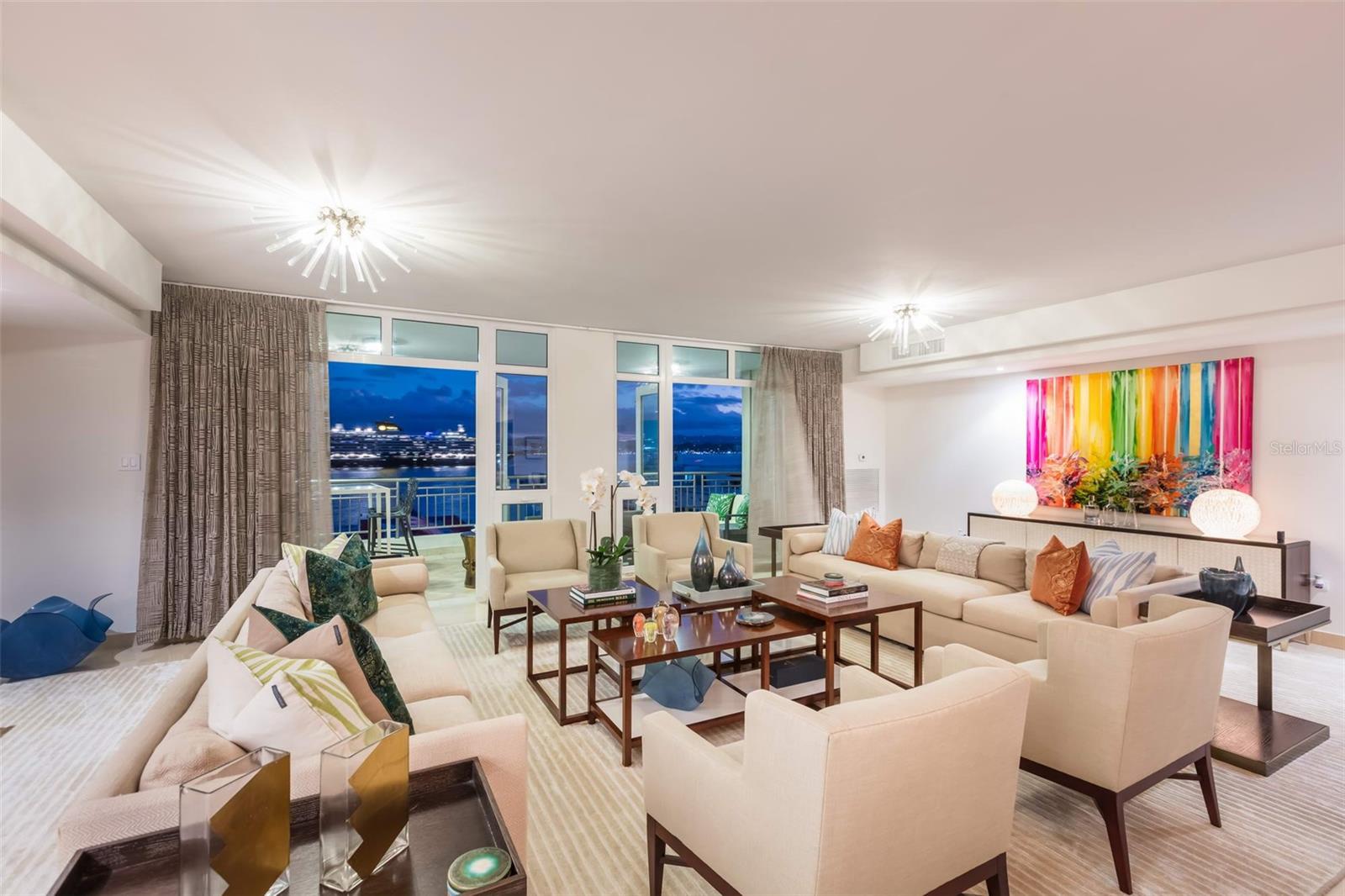 HARBOR PLAZA - Residential