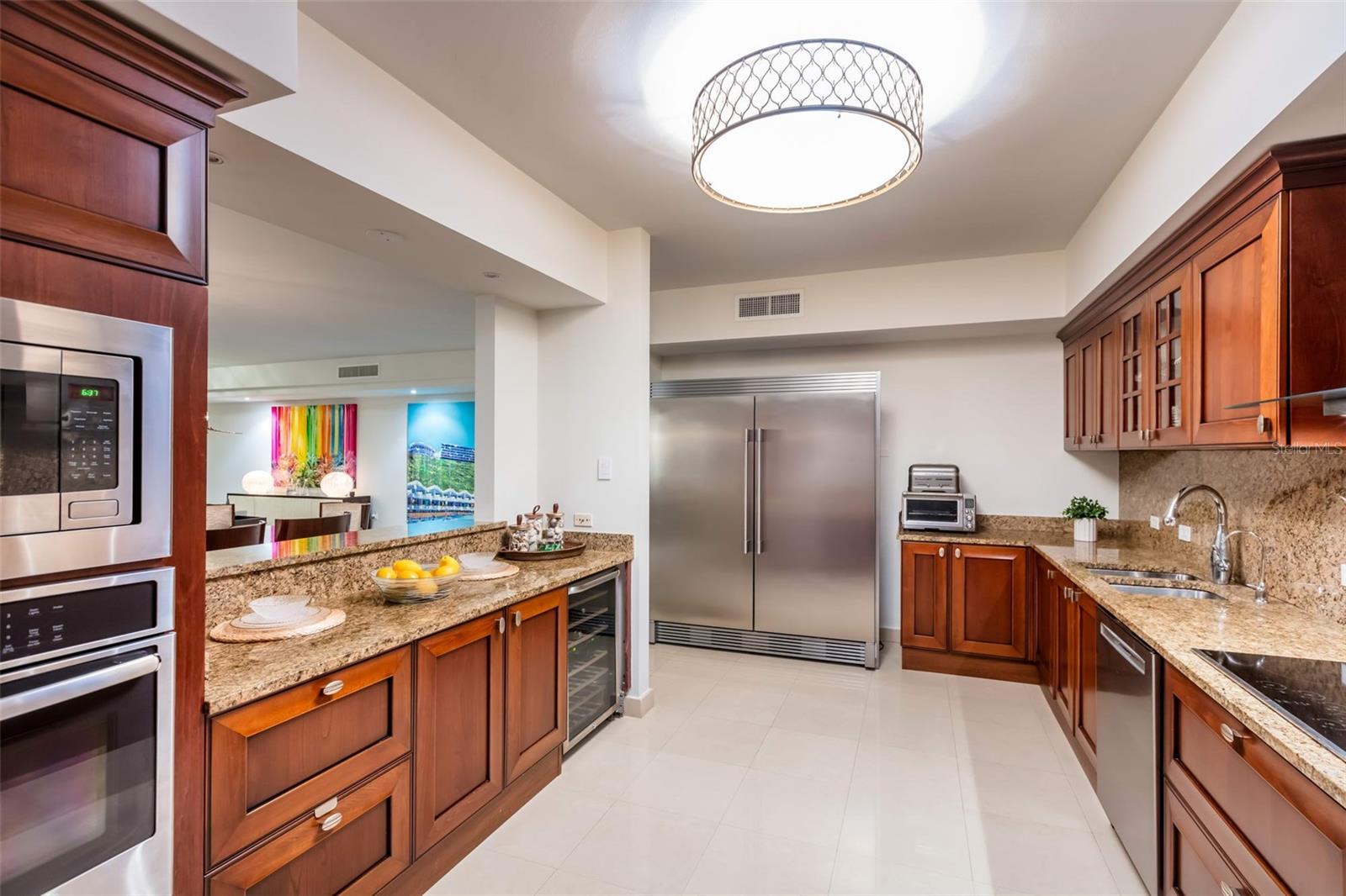 HARBOR PLAZA - Residential