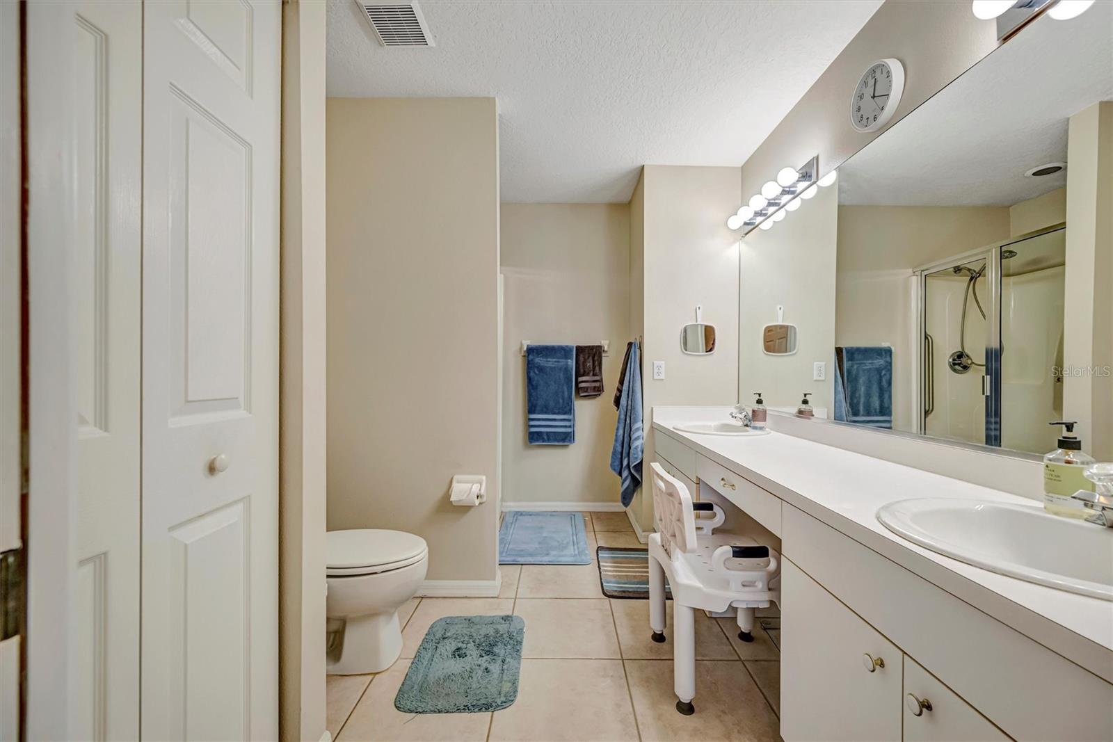 CAPTAINS COURT - Residential