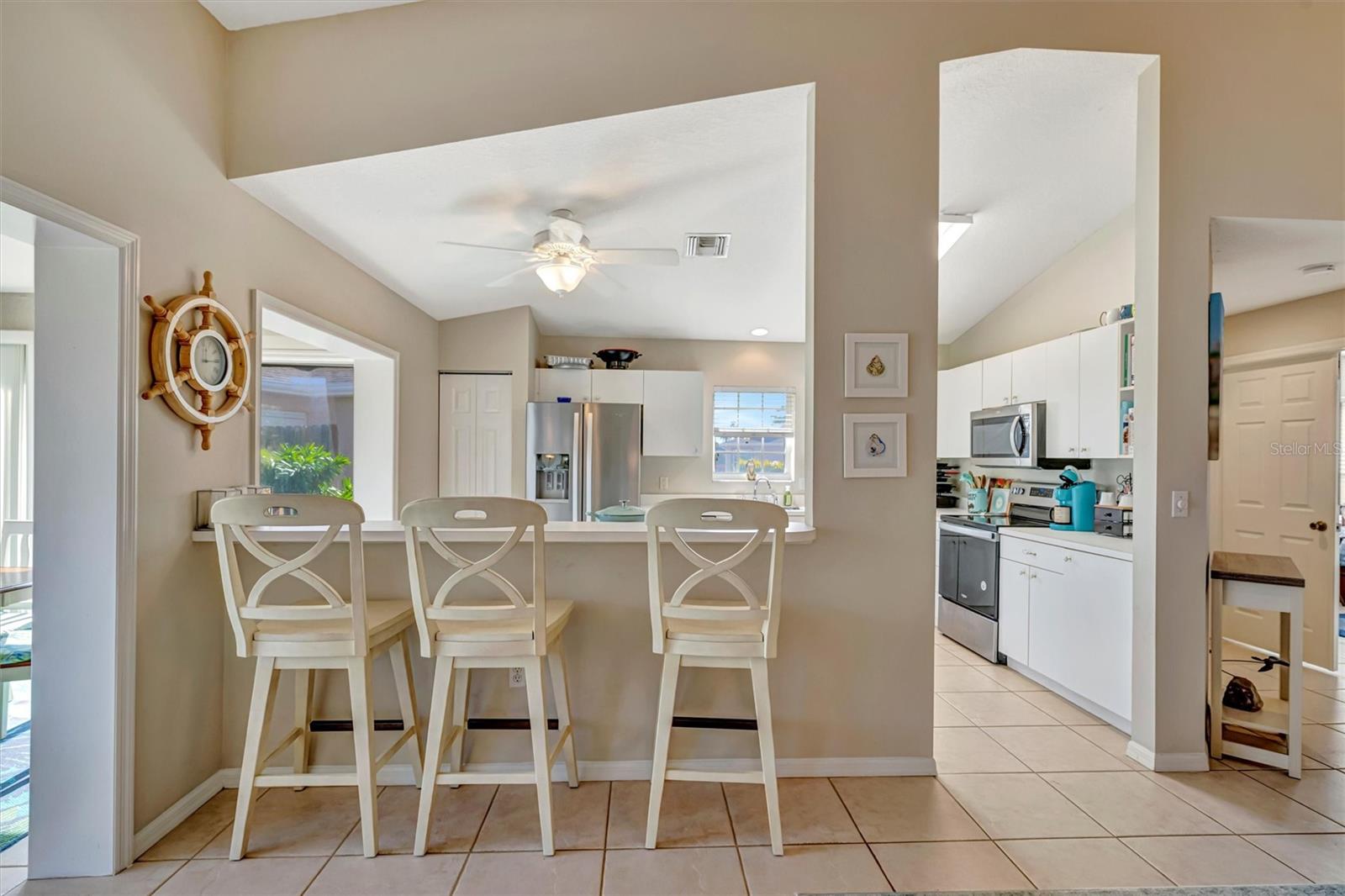 CAPTAINS COURT - Residential