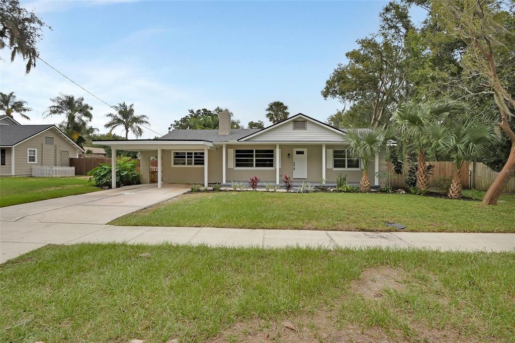 Photo of 305 Stone Street, Deland, FL 32720 (MLS # V4945290)