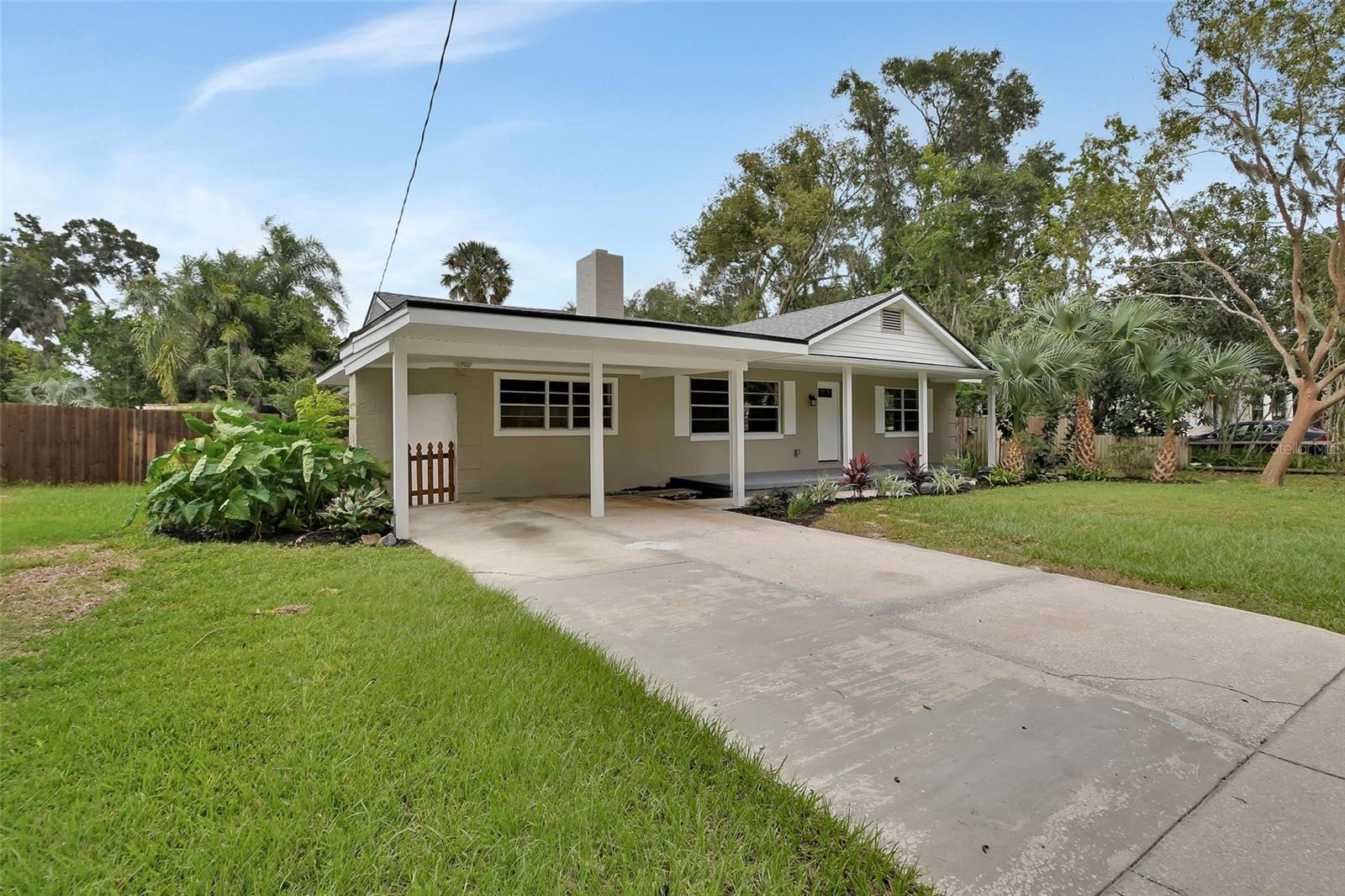 WEST LAWN - Residential