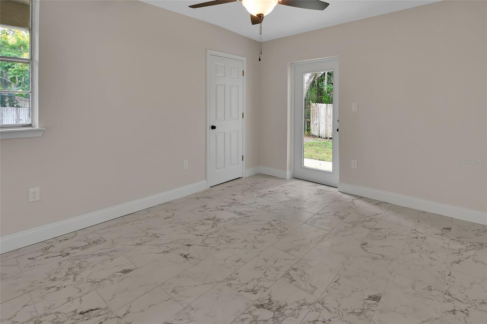 WEST LAWN - Residential