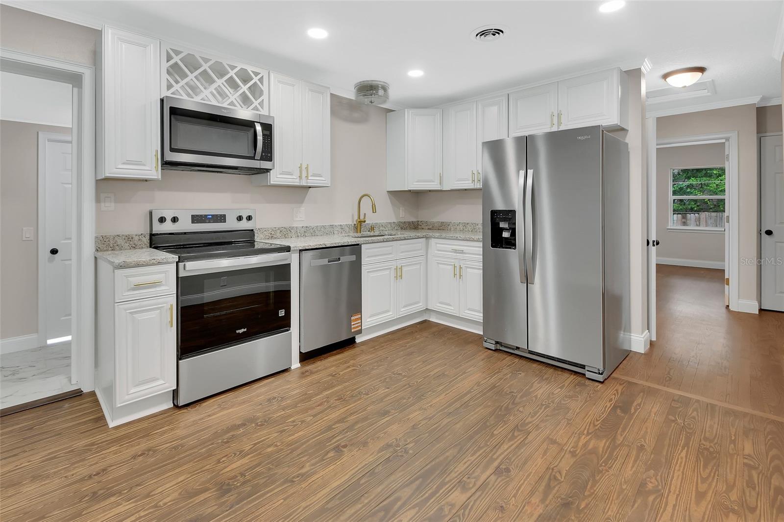 WEST LAWN - Residential