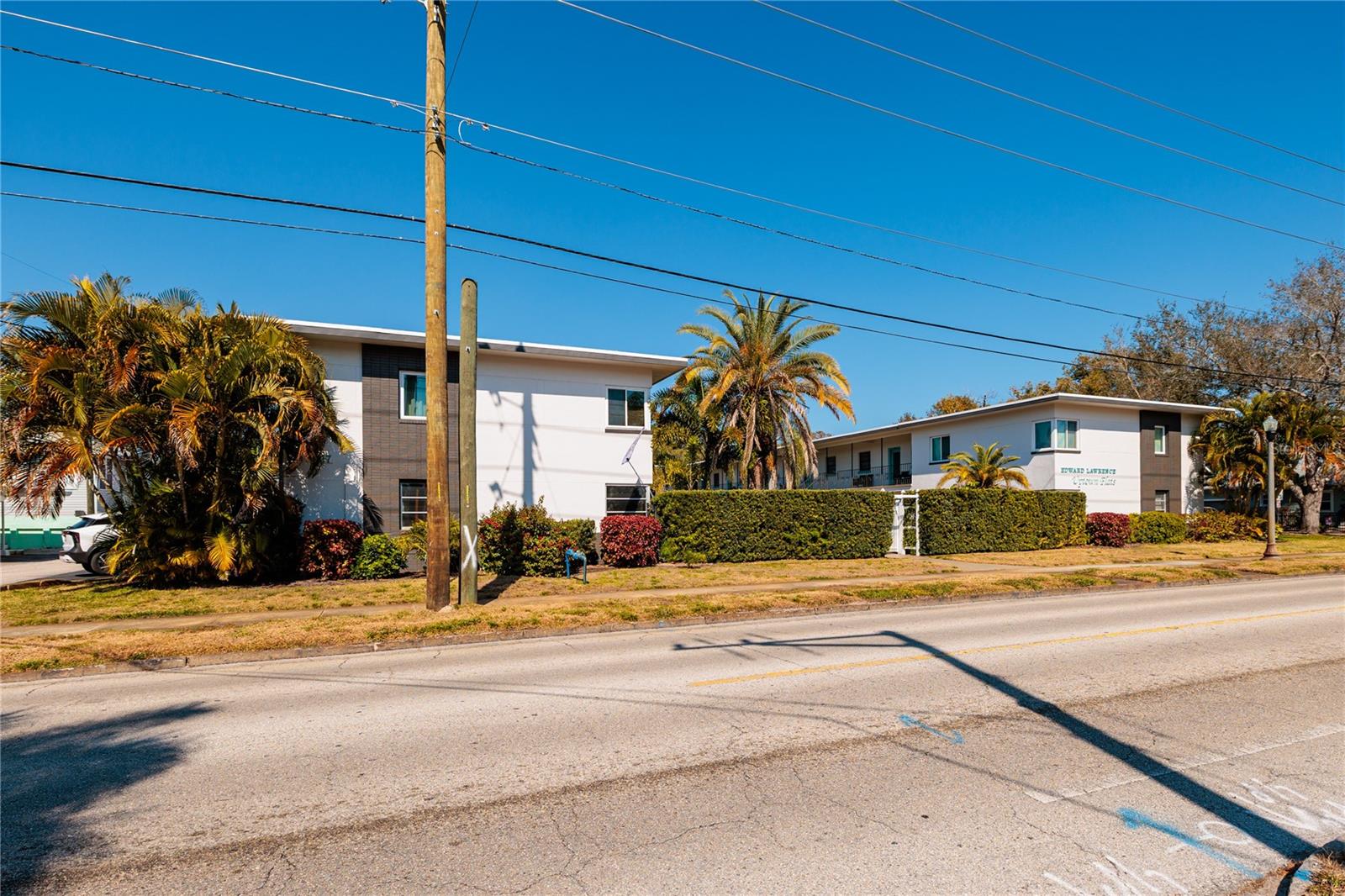 EDWARD LAWRENCE APTS - Residential