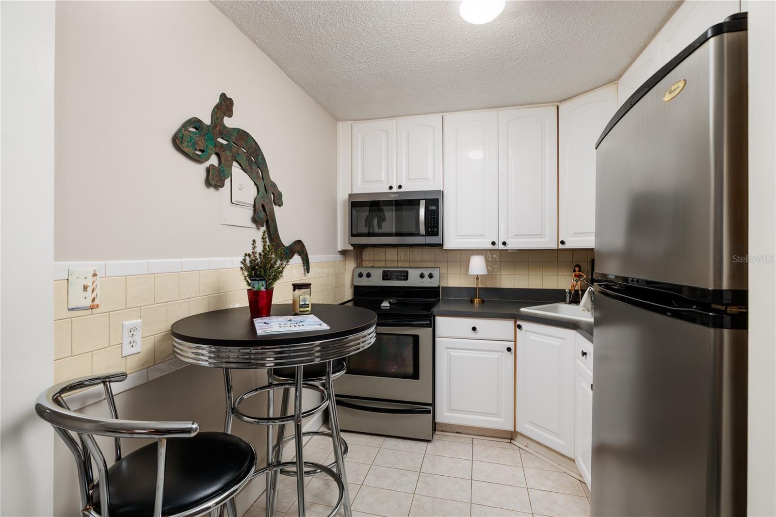 EDWARD LAWRENCE APTS - Residential