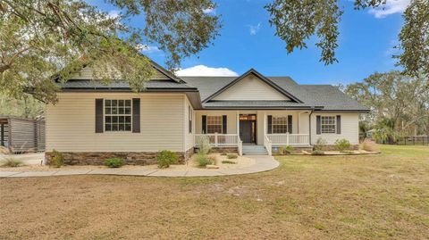 A home in LAKELAND