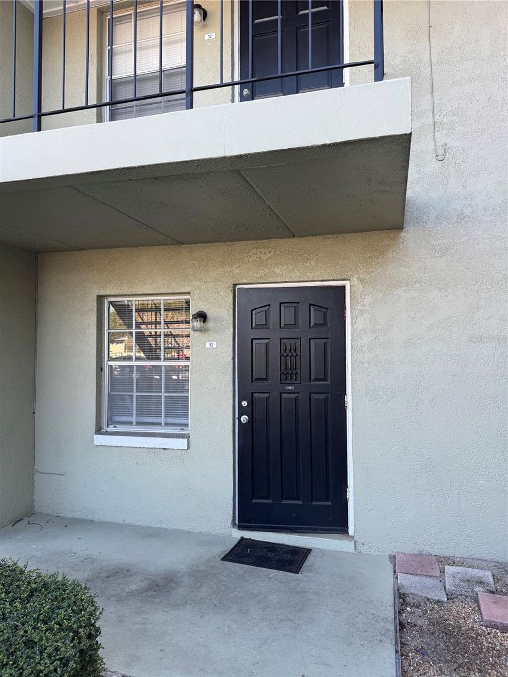 Photo of 525 Conway Road #10, Orlando, FL 32807 (MLS # O6380771)