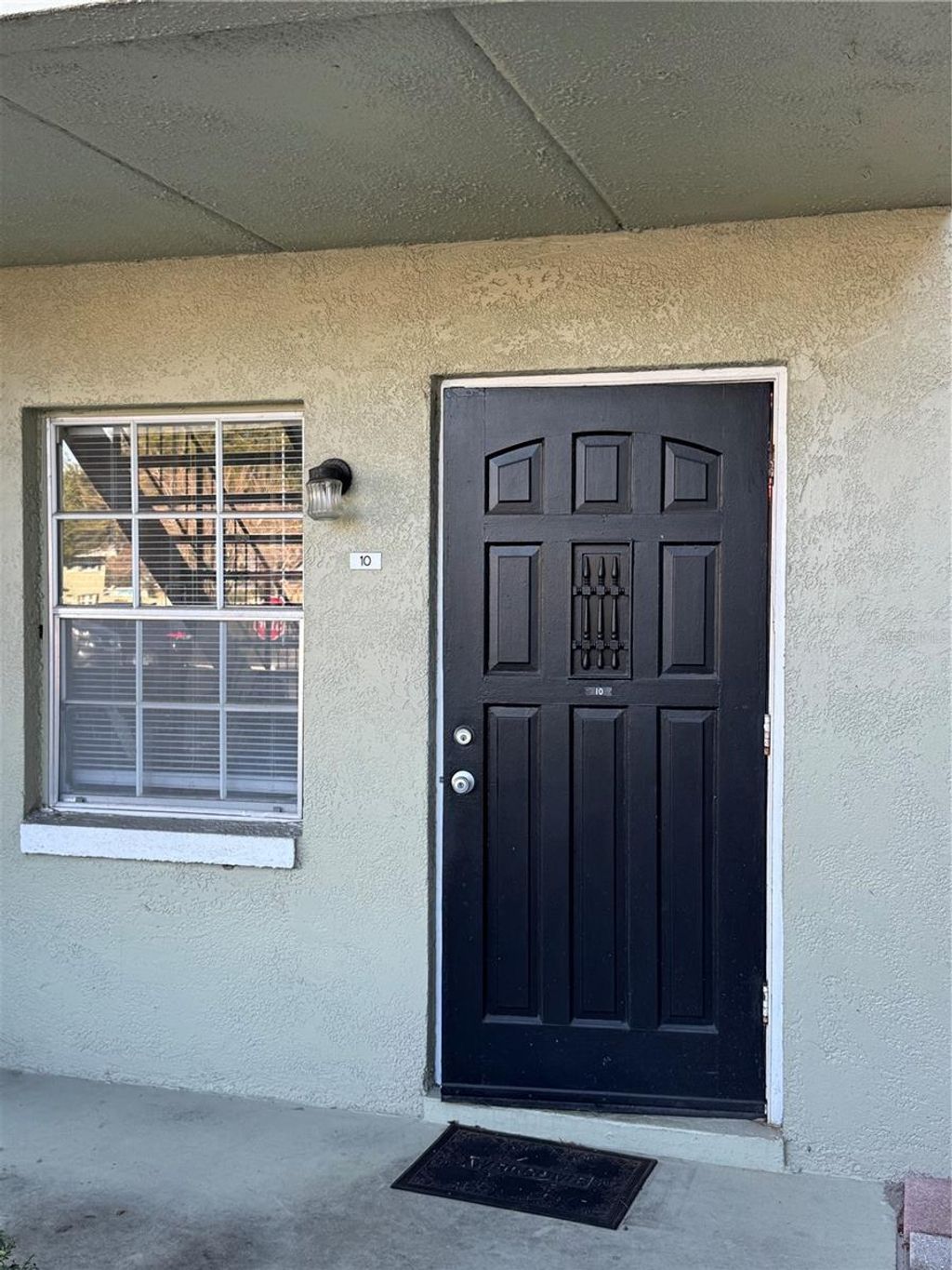 Photo of 525 Conway Road #10, Orlando, FL 32807 (MLS # O6380771)