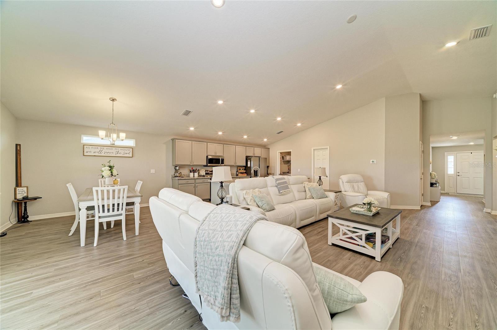 AVIARY AT RUTLAND RANCH PH IIA & IIB - Residential