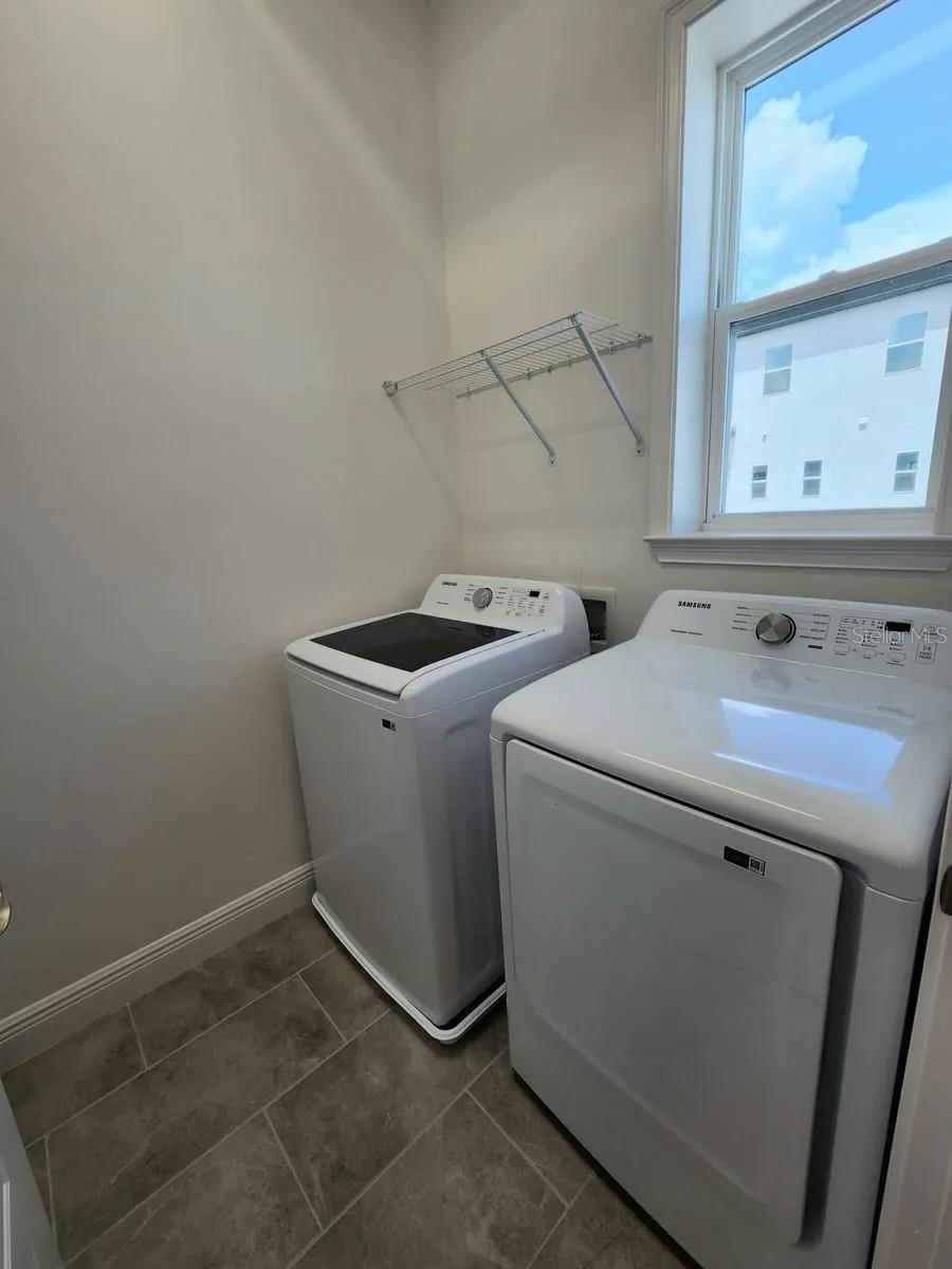 EAGLE CRK VILLAGE K PH 1B - Residential Lease