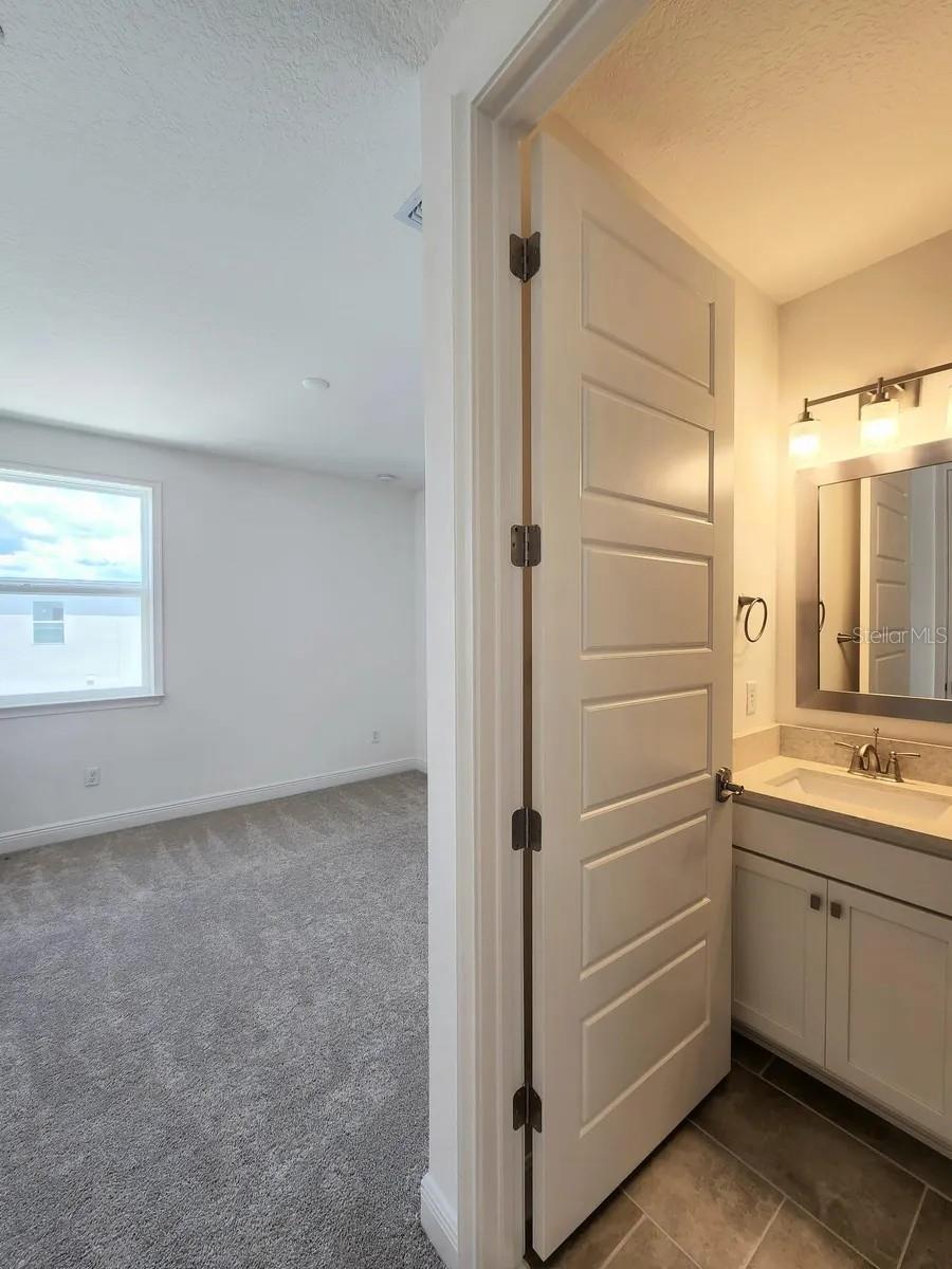 EAGLE CRK VILLAGE K PH 1B - Residential Lease