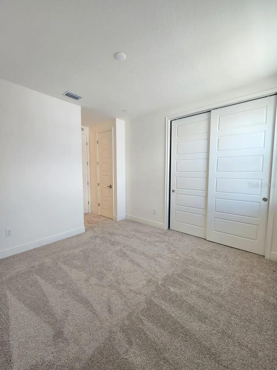 EAGLE CRK VILLAGE K PH 1B - Residential Lease