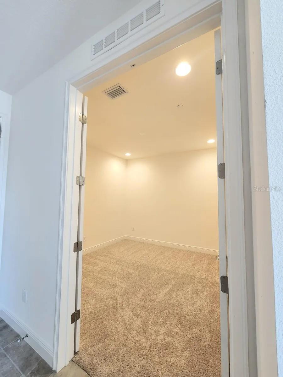EAGLE CRK VILLAGE K PH 1B - Residential Lease