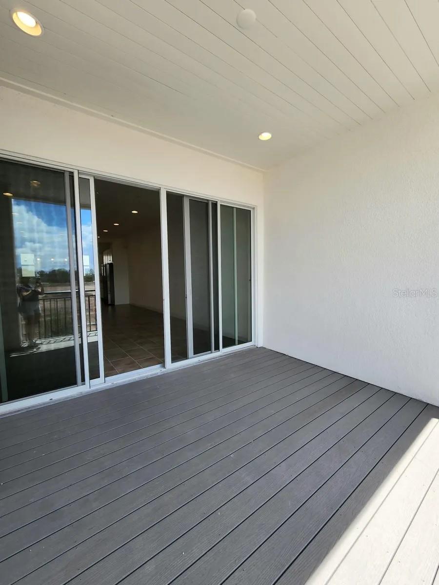 EAGLE CRK VILLAGE K PH 1B - Residential Lease