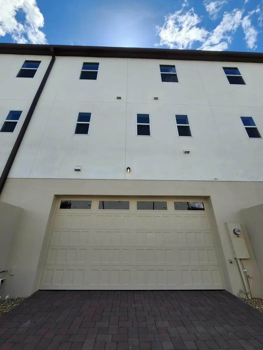 EAGLE CRK VILLAGE K PH 1B - Residential Lease
