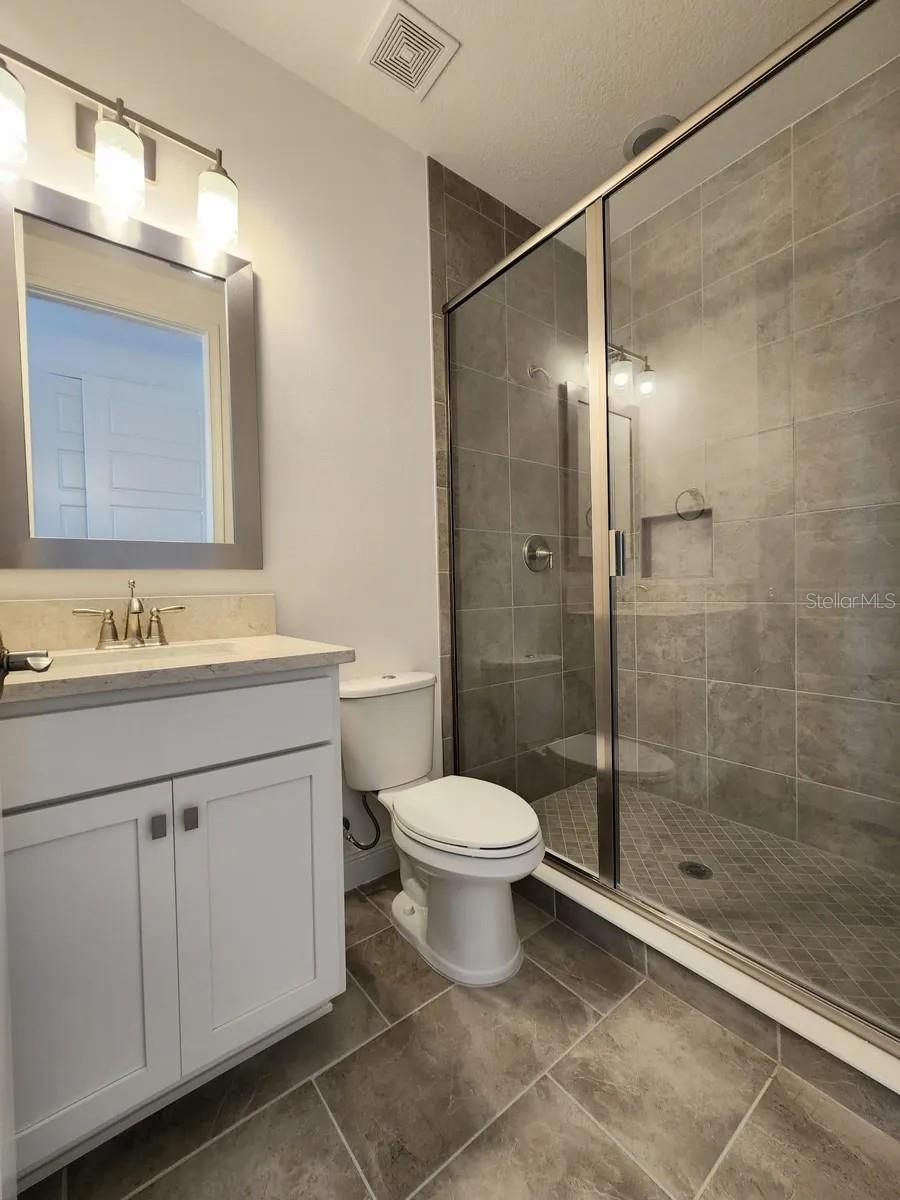 EAGLE CRK VILLAGE K PH 1B - Residential Lease