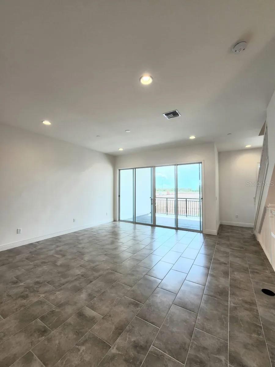EAGLE CRK VILLAGE K PH 1B - Residential Lease