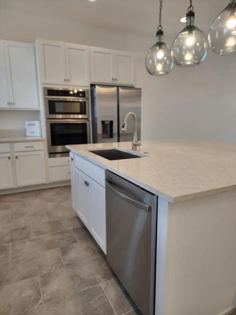 EAGLE CRK VILLAGE K PH 1B - Residential Lease