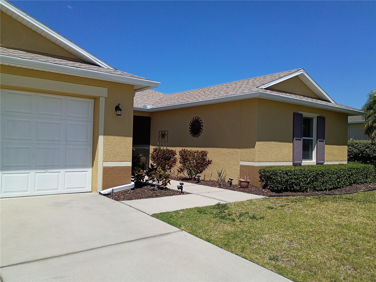 5220 BUTTERFLY SHELL DRIVE