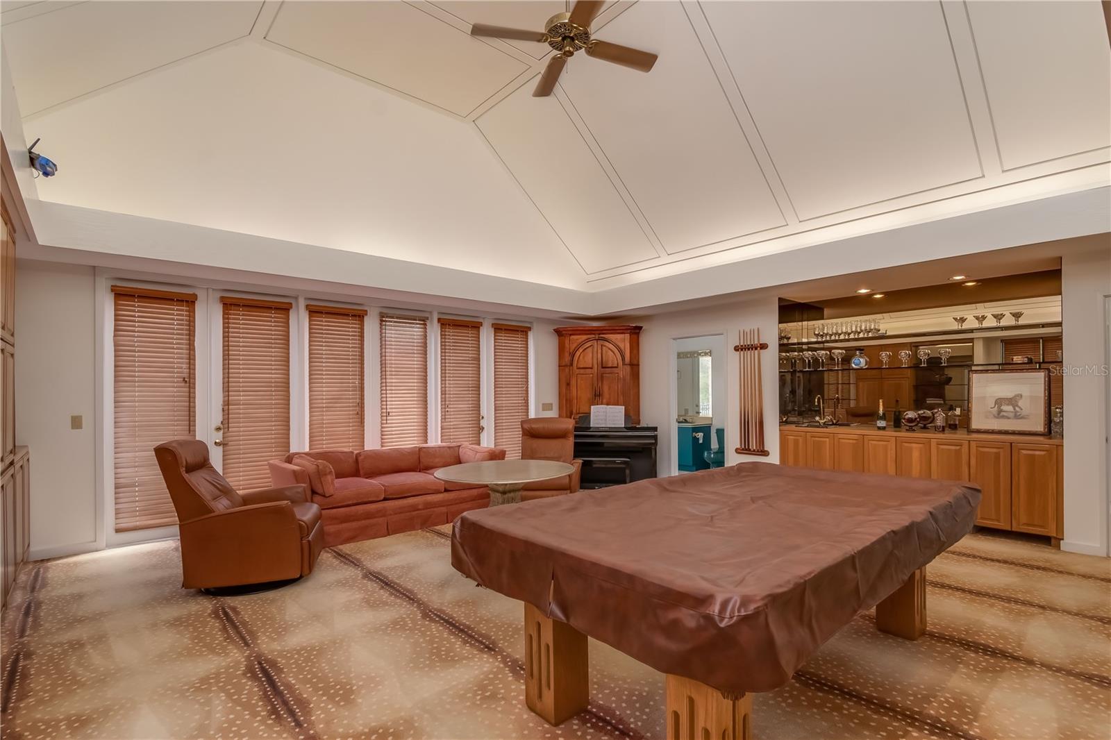 SUMMIT II - Residential