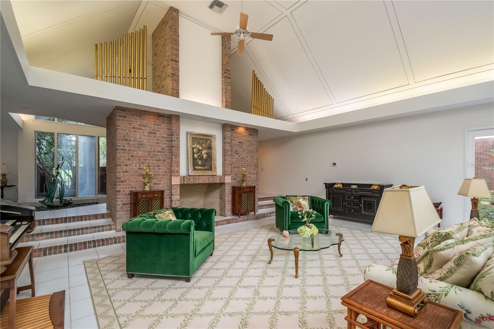 SUMMIT II - Residential