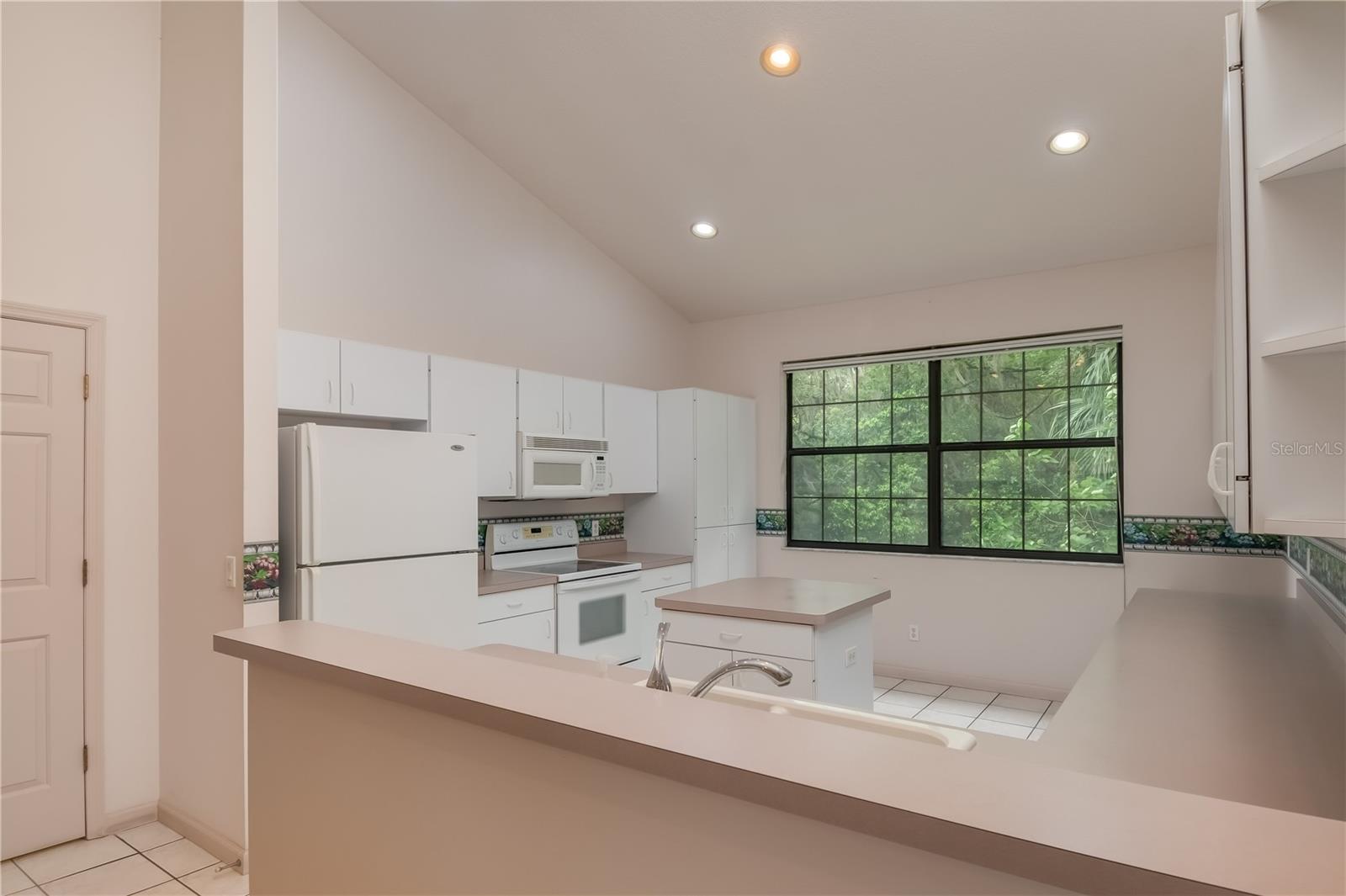 SUMMIT II - Residential