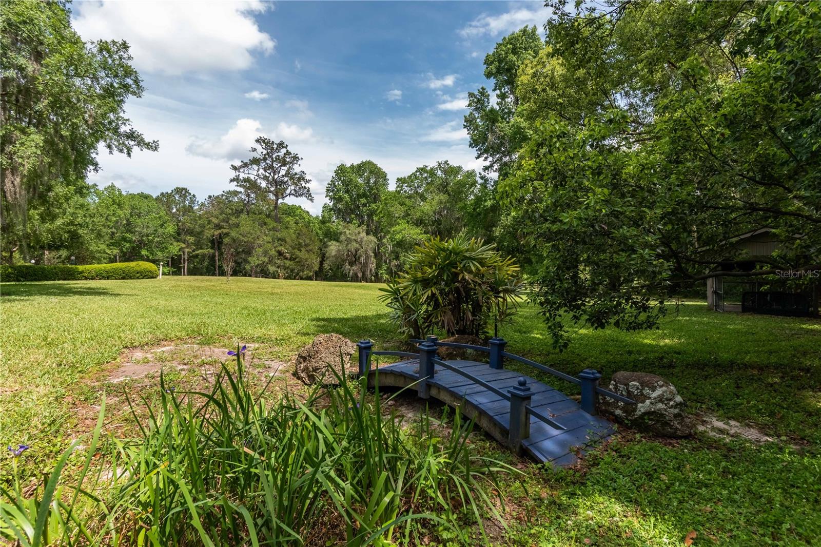 SUMMIT II - Residential