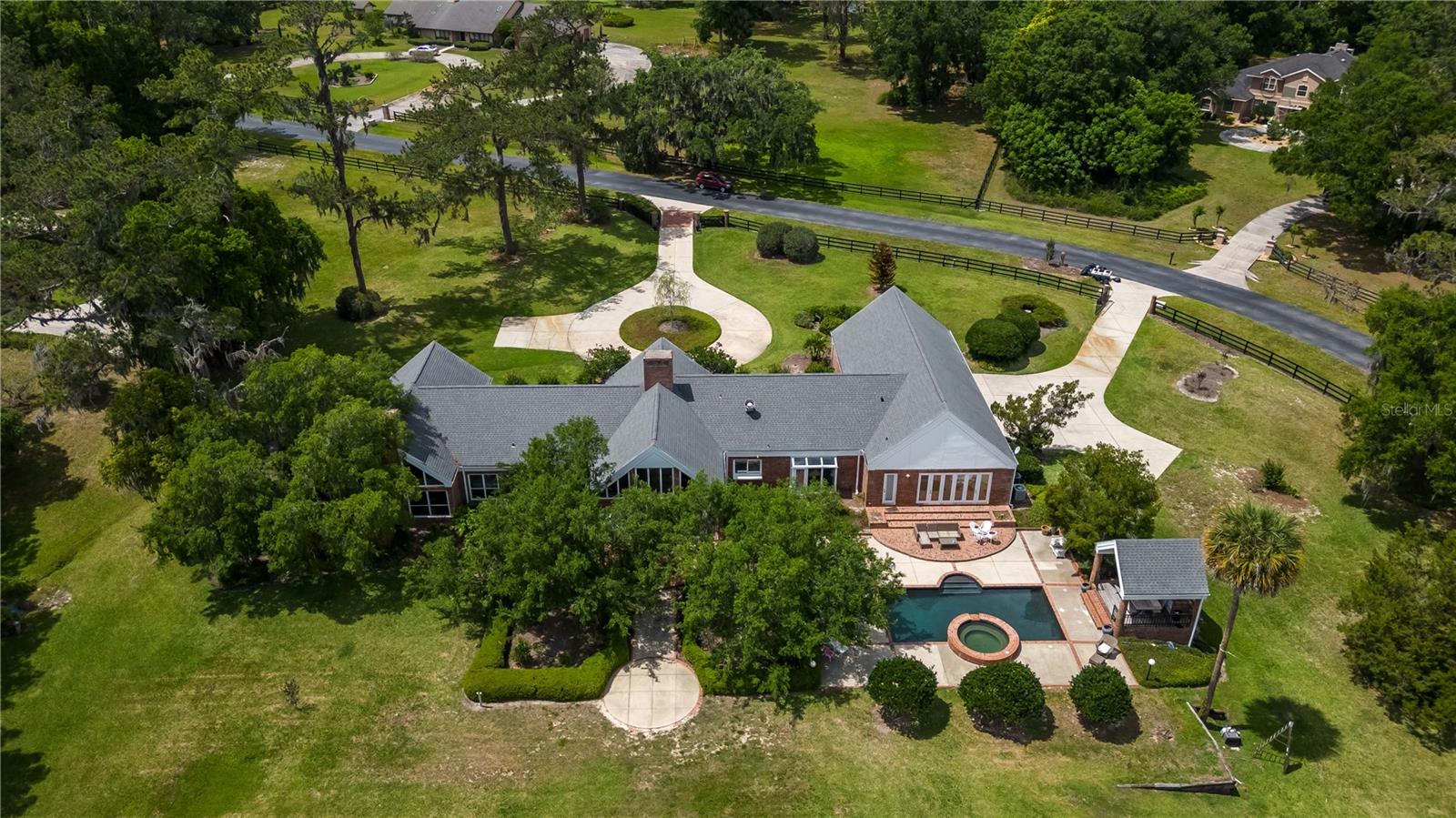 SUMMIT II - Residential