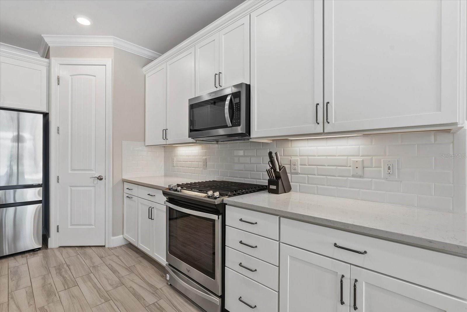 MALLORY PARK PH II SUBPH B - Residential Lease