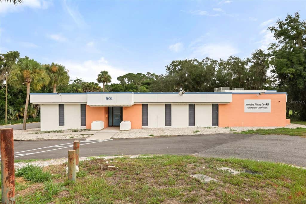 Photo of 901 N Grove Street, Eustis, FL 32726 (MLS # O6428653)