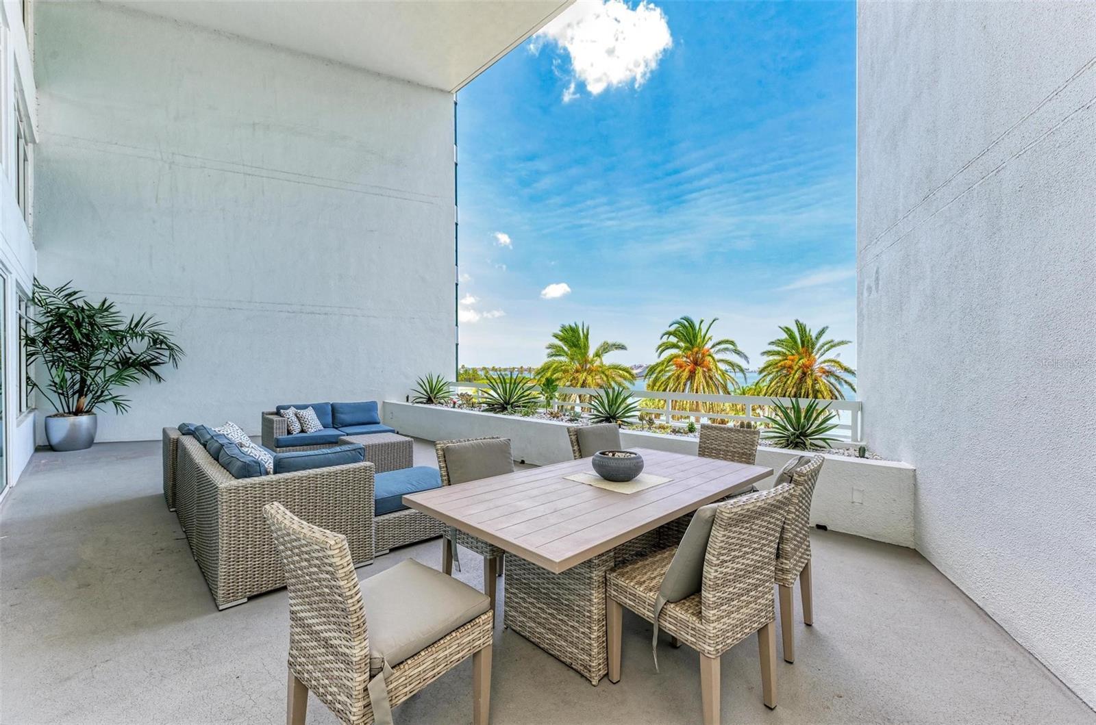 CONDO ON THE BAY TOWER I - Residential Lease