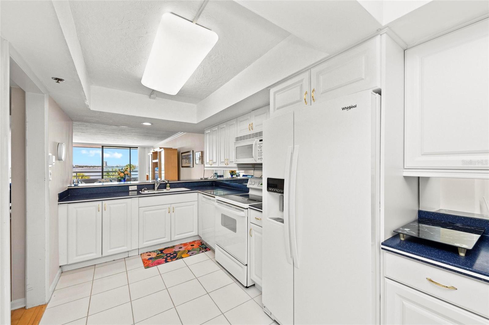 CONDO ON THE BAY TOWER I - Residential Lease