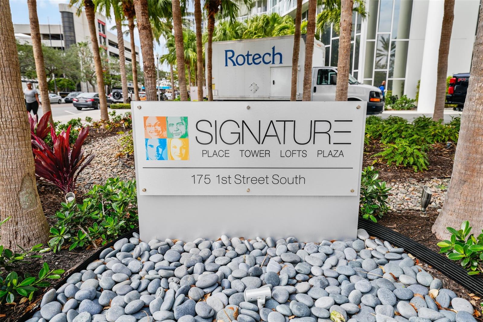 SIGNATURE PLACE CONDO - Residential